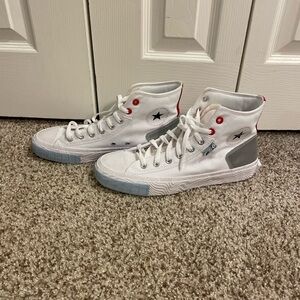Converse White and Gray Sneakers with High-Top Design